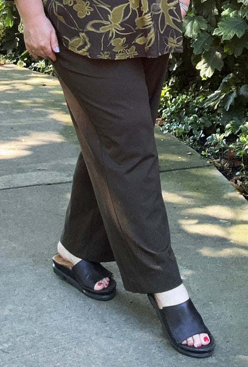 Petite Spirit Pant - Olive Bamboo