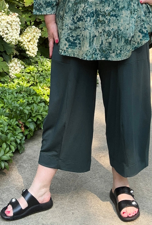 Angle Crop Pant - Rainforest Bamboo