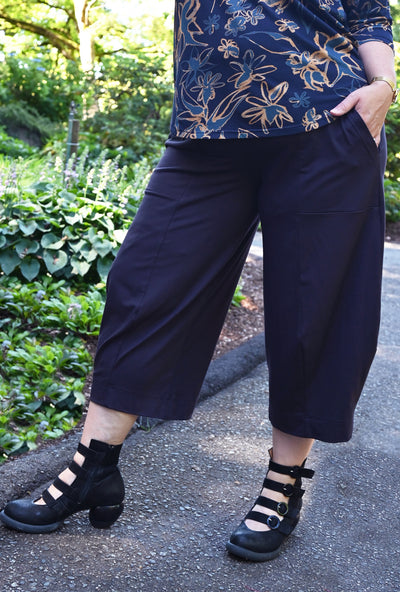 Angle Crop Pant - Navy Bamboo
