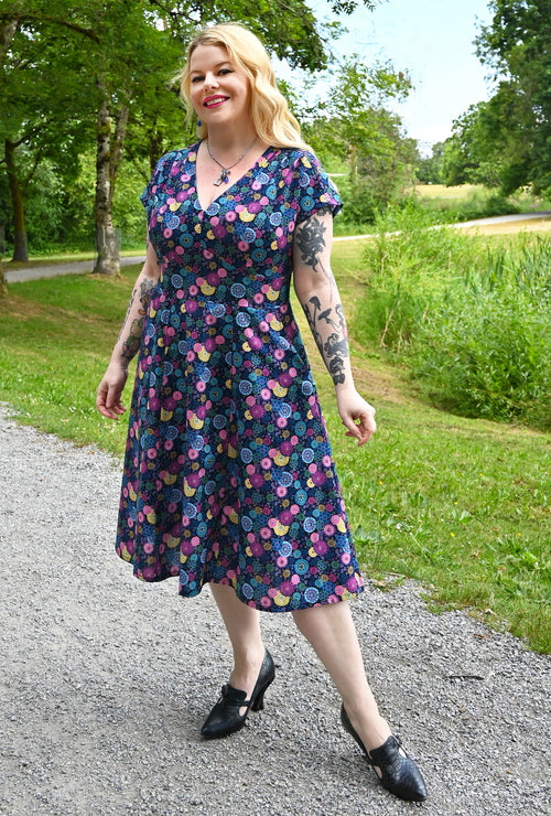 Faye - Psychedelic Fleurs - 70's Floral Dress