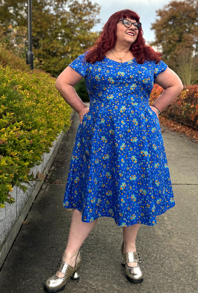 Yvonne  - Hypdotic - Abstract Dot Dress