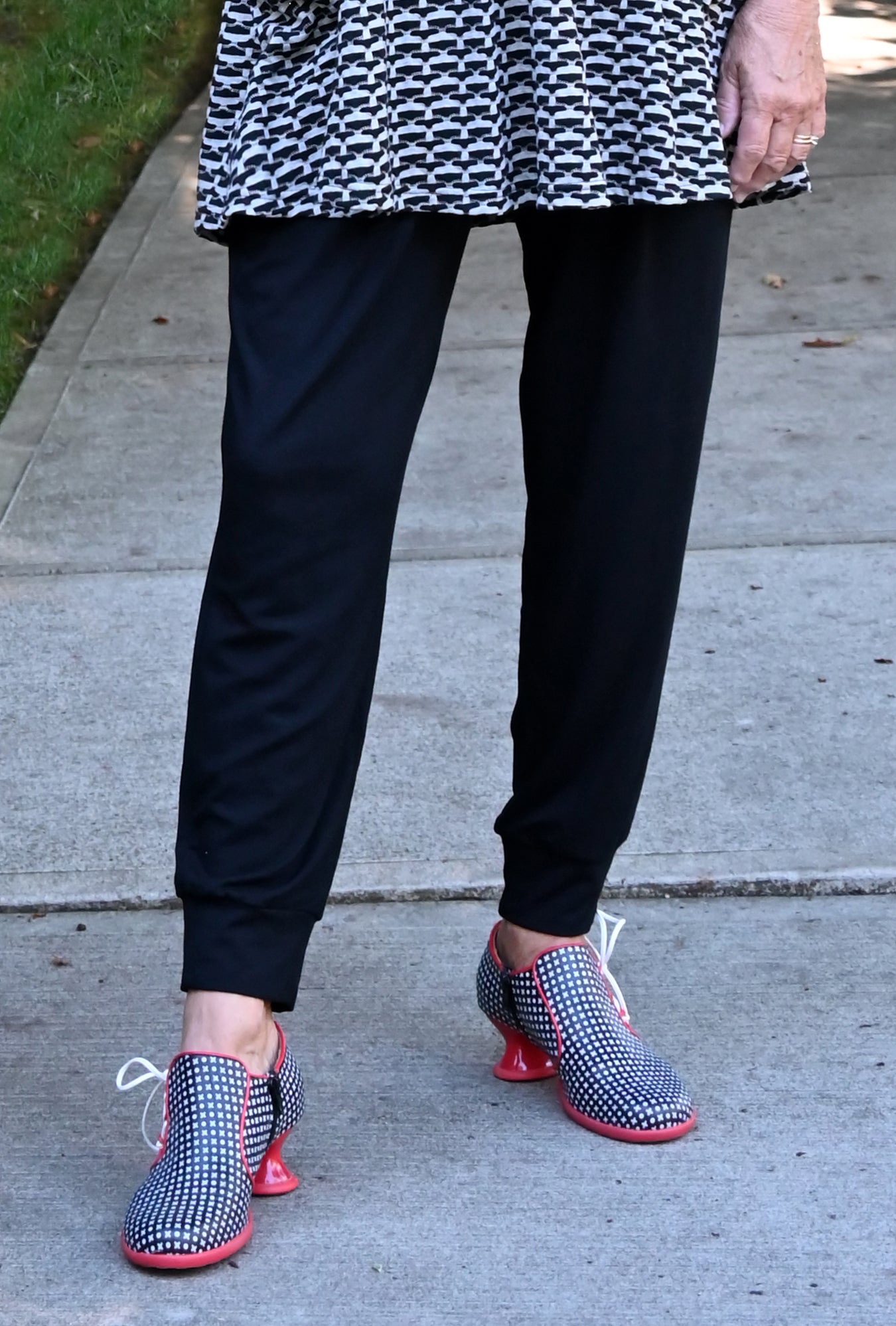 Jazzy Jogger - Black Bamboo