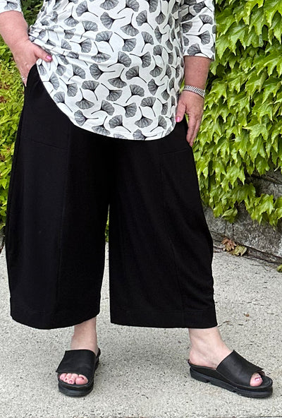 Angle Crop Pant - Black Bamboo