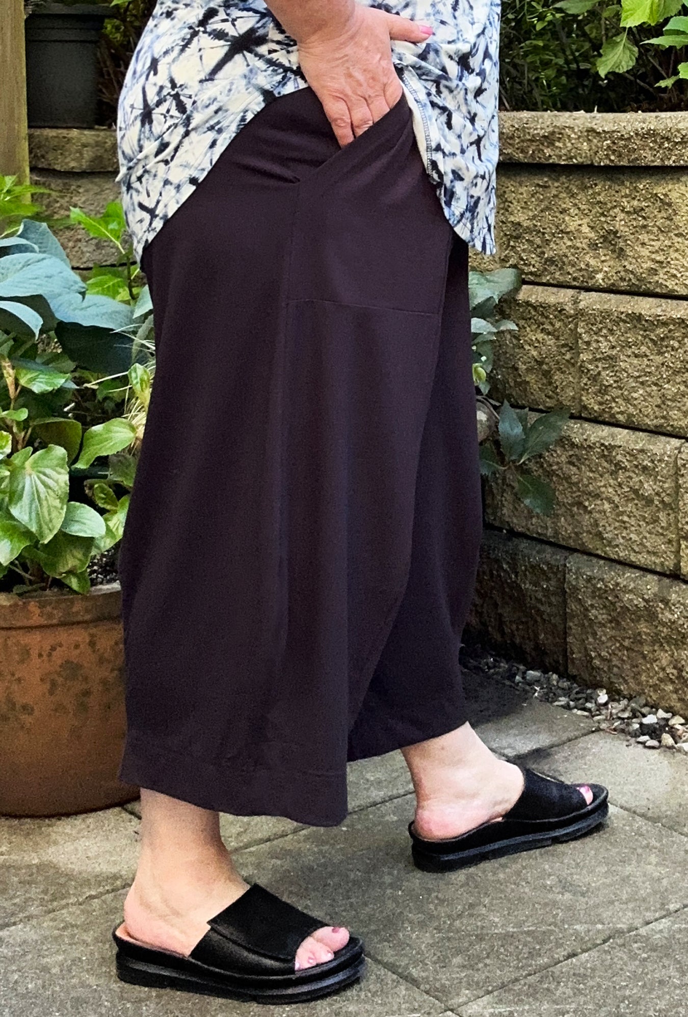 Angle Crop Pant - Ink Bamboo - only XL left