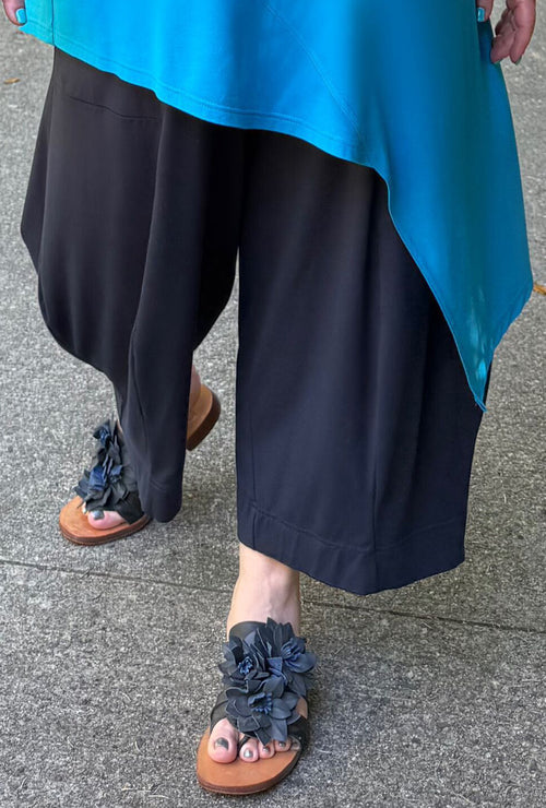 Angle Crop Pant - Navy Bamboo