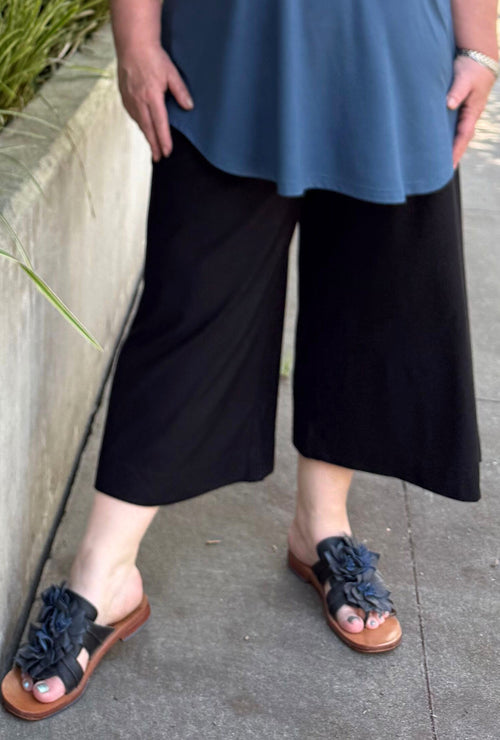 Tranquil Wide Crop Pant - Sustainable Black Bamboo