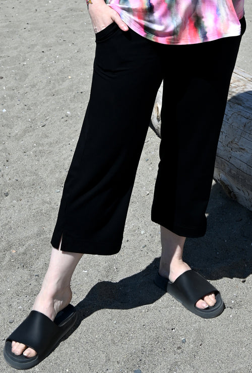 Escape Straight Leg Crop Pant - Black Bamboo