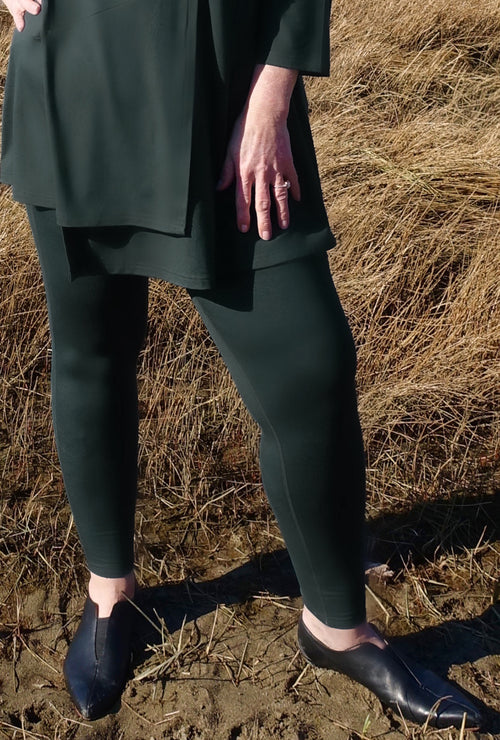 Rejuvenate Legging - Rainforest Bamboo - only XL left