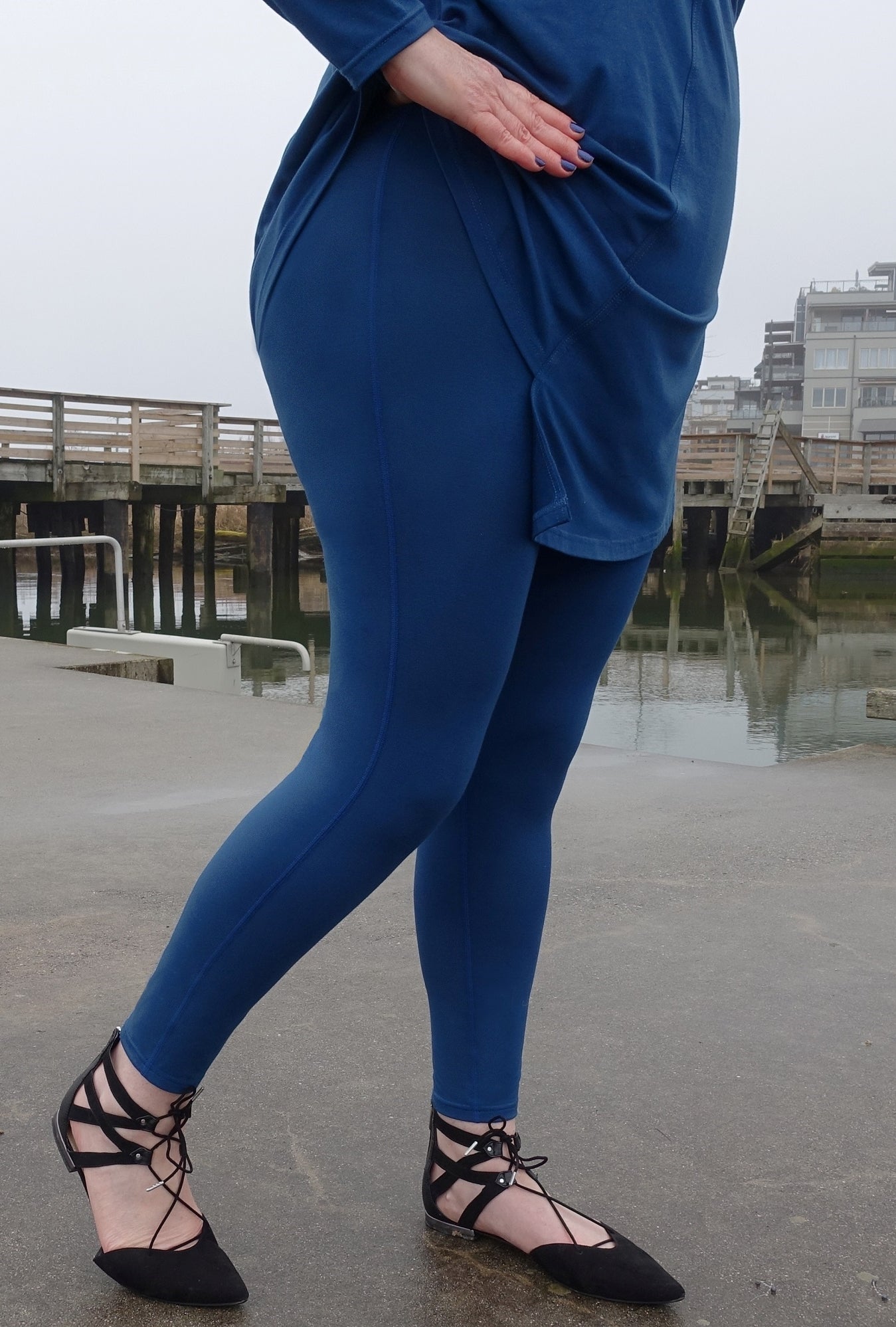 Rejuvenate Legging - Admiral Bamboo